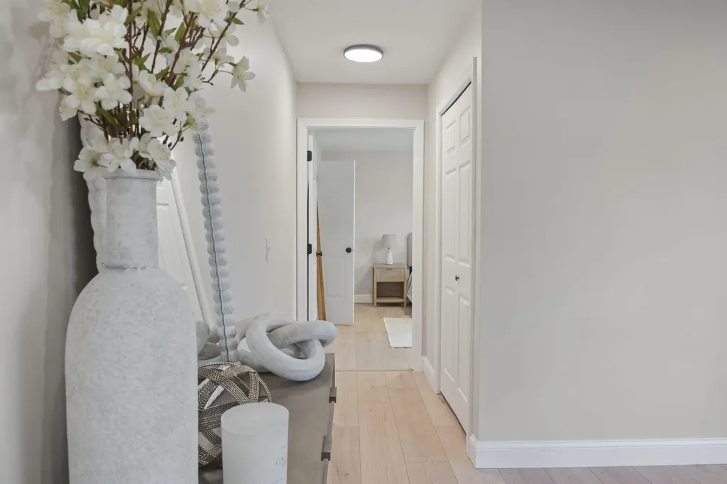 10 Randall Circle Brunswick ME 04011