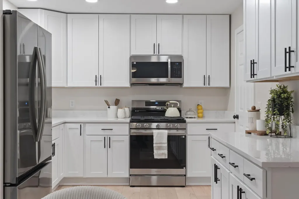 10 Randall Circle Brunswick ME 04011