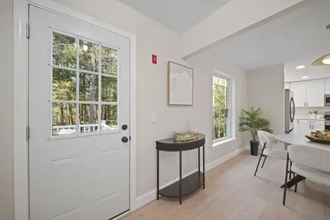 10 Randall Circle Brunswick ME 04011