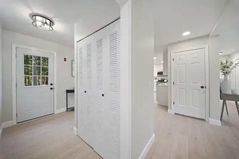 10 Randall Circle Brunswick ME 04011