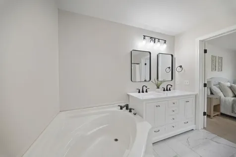 10 Randall Circle Brunswick ME 04011