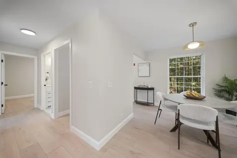 10 Randall Circle Brunswick ME 04011