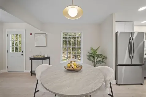 10 Randall Circle Brunswick ME 04011