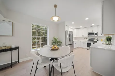 10 Randall Circle Brunswick ME 04011