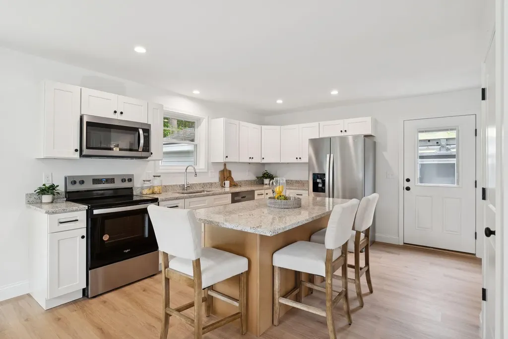 147 Spring Street Westbrook ME 04092