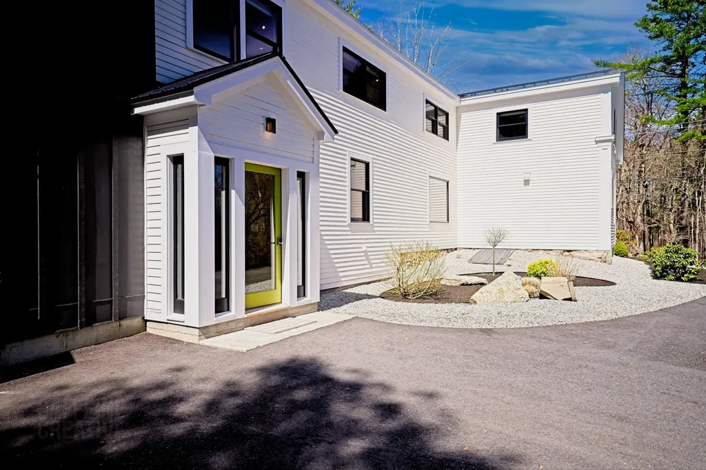 18 Greely Road Cumberland ME 04021