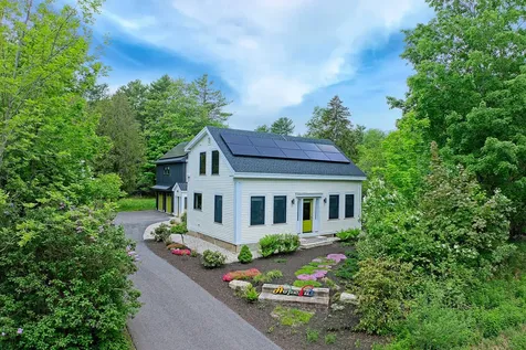 18 Greely Road Cumberland ME 04021