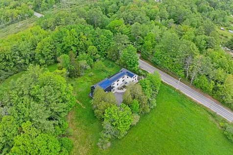18 Greely Road Cumberland ME 04021