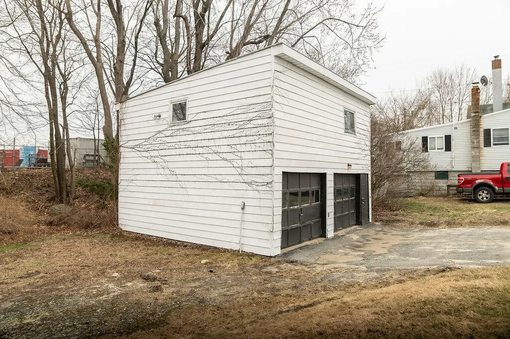 21 Bridge Street Lewiston ME 04240