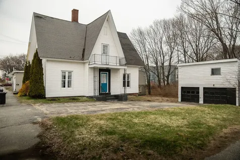 21 Bridge Street Lewiston ME 04240