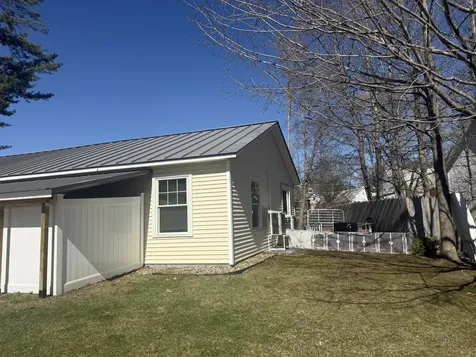 39 E Leavitt Street Skowhegan ME 04976