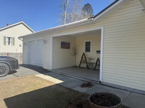 39 E Leavitt Street Skowhegan ME 04976