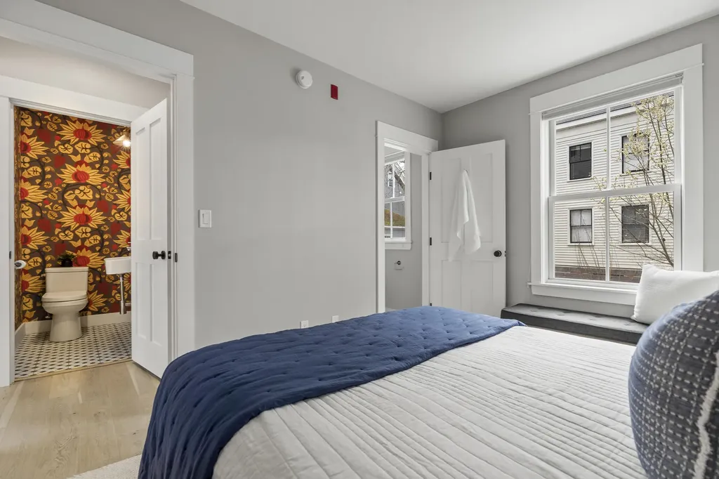 60 Munjoy Street Portland ME 04101