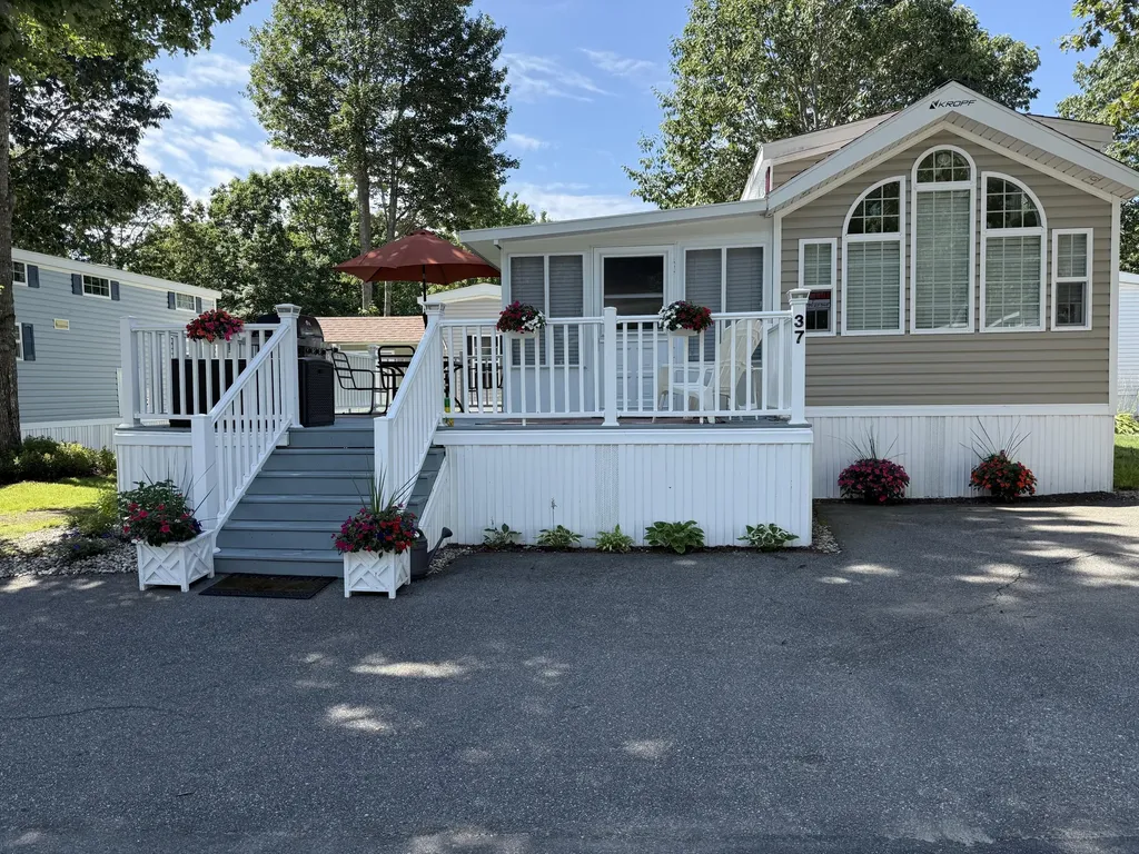 37 Cullen Trail Old Orchard Beach ME 04064