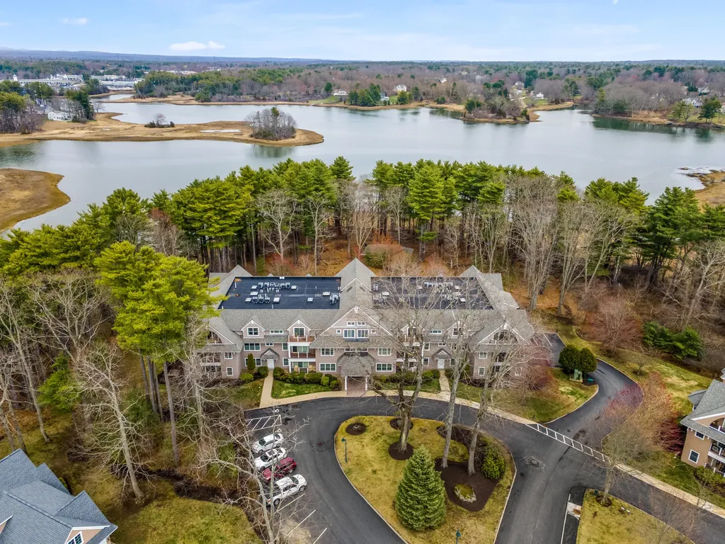 100 Shepards Cove Road Kittery ME 03904