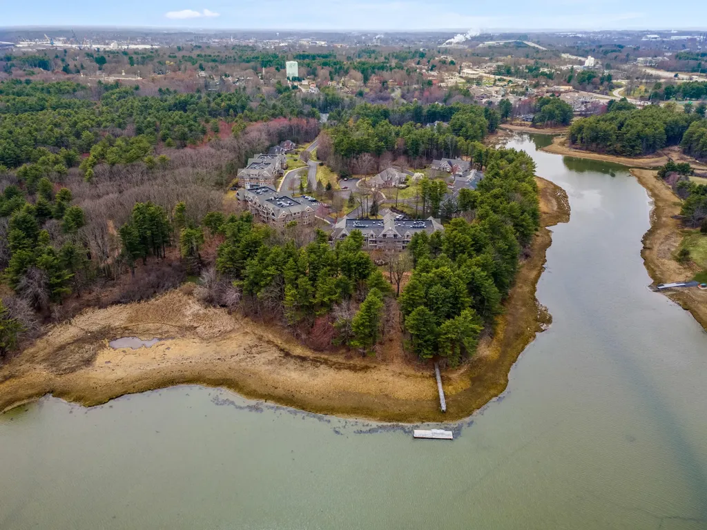 100 Shepards Cove Road Kittery ME 03904