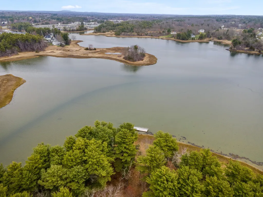 100 Shepards Cove Road Kittery ME 03904