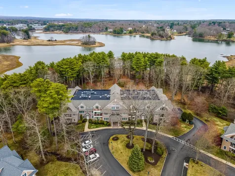 100 Shepards Cove Road Kittery ME 03904