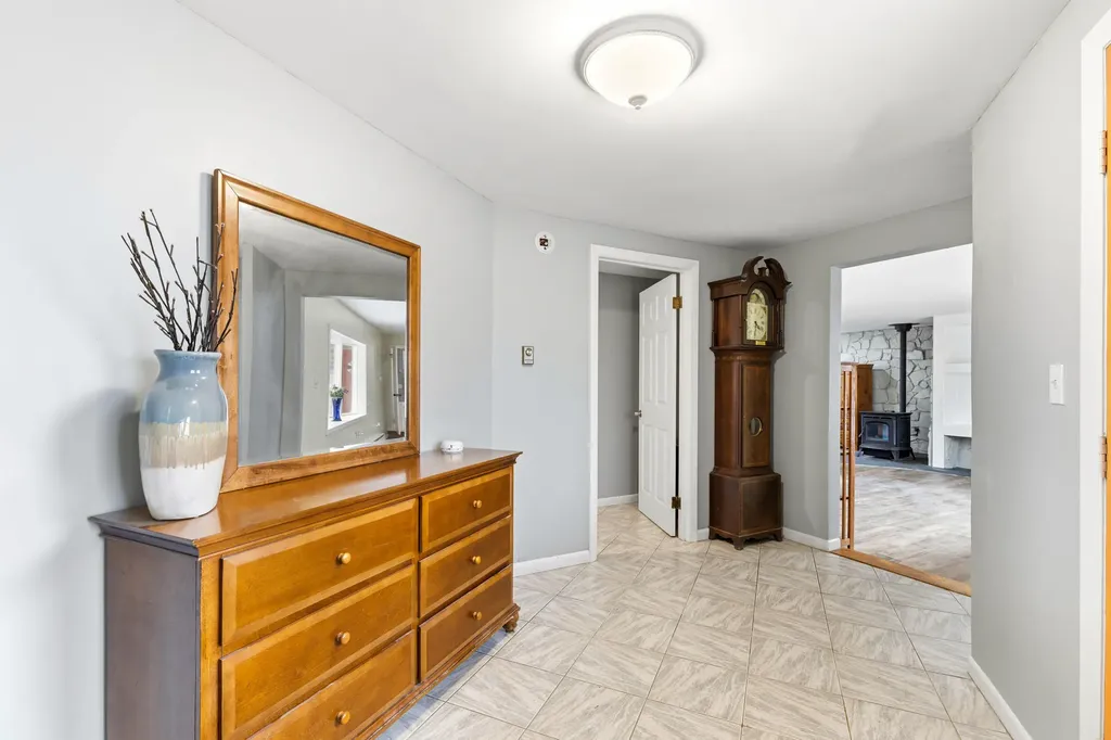 7 Bayberry Lane Lewiston ME 04240