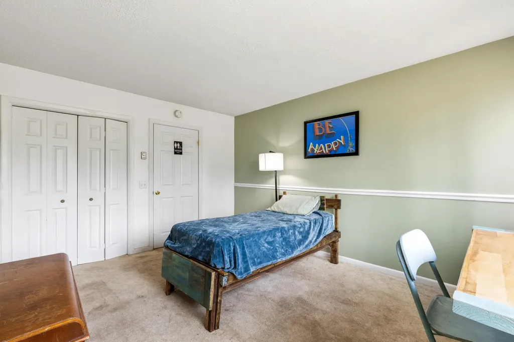 7 Bayberry Lane Lewiston ME 04240