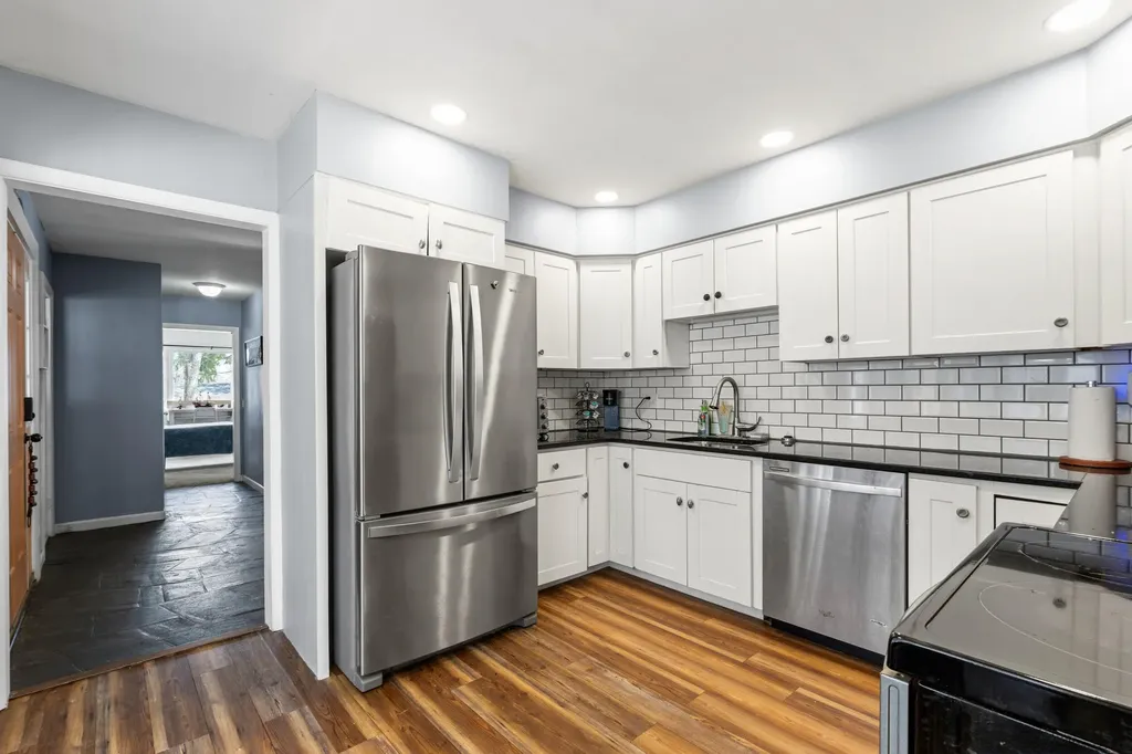 7 Bayberry Lane Lewiston ME 04240