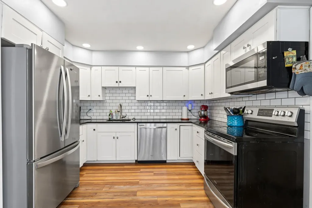 7 Bayberry Lane Lewiston ME 04240