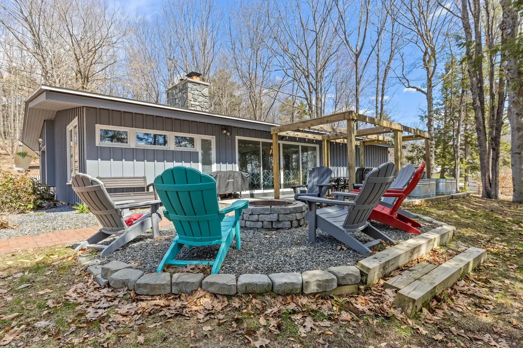 7 Bayberry Lane Lewiston ME 04240