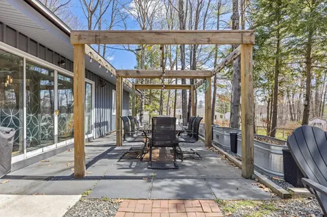7 Bayberry Lane Lewiston ME 04240