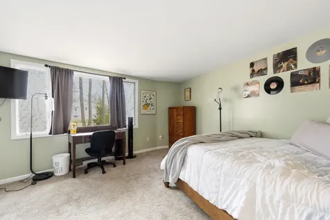 7 Bayberry Lane Lewiston ME 04240
