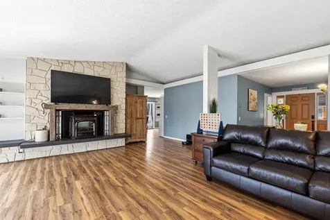 7 Bayberry Lane Lewiston ME 04240