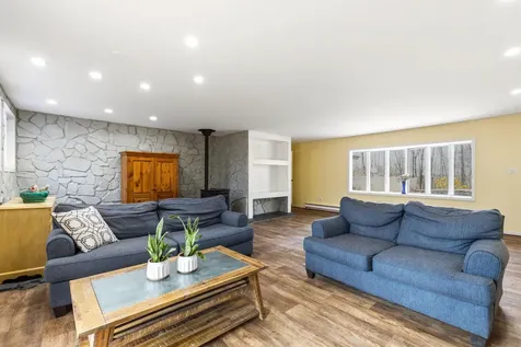 7 Bayberry Lane Lewiston ME 04240
