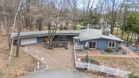 7 Bayberry Lane Lewiston ME 04240