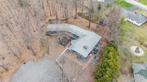 7 Bayberry Lane Lewiston ME 04240