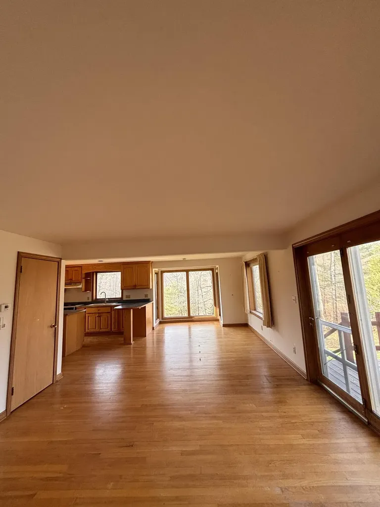 10 Song Bird Lane Readfield ME 04355