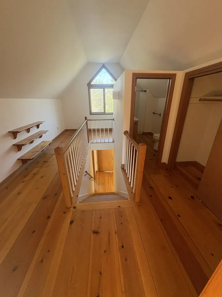 10 Song Bird Lane Readfield ME 04355