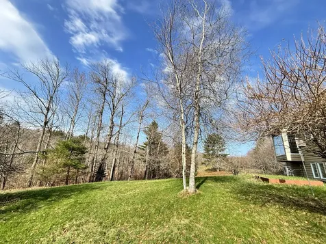 10 Song Bird Lane Readfield ME 04355