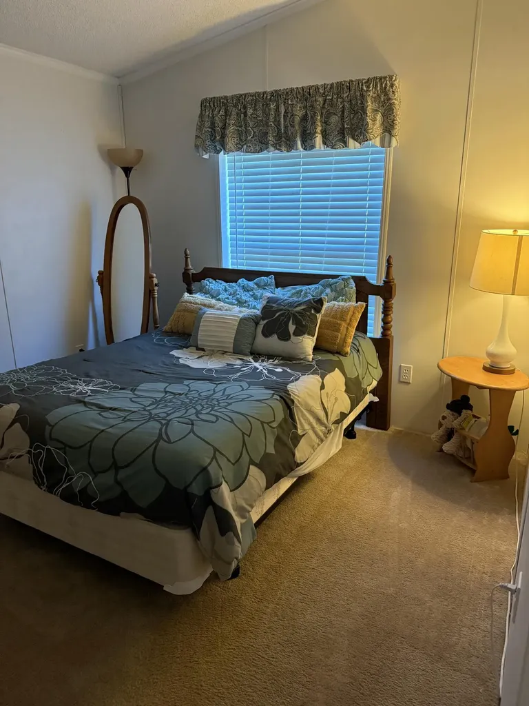 19 N Street Bangor ME 04401