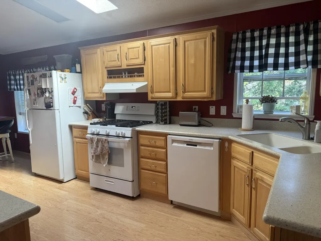19 N Street Bangor ME 04401