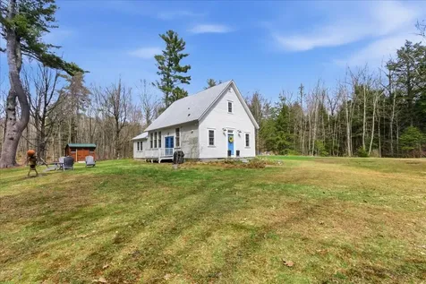 78 Collins Road Manchester ME 04351