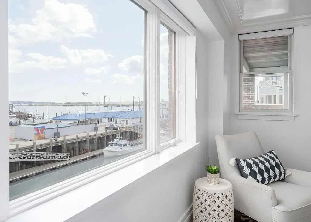 711 Chandlers Wharf Portland ME 04101