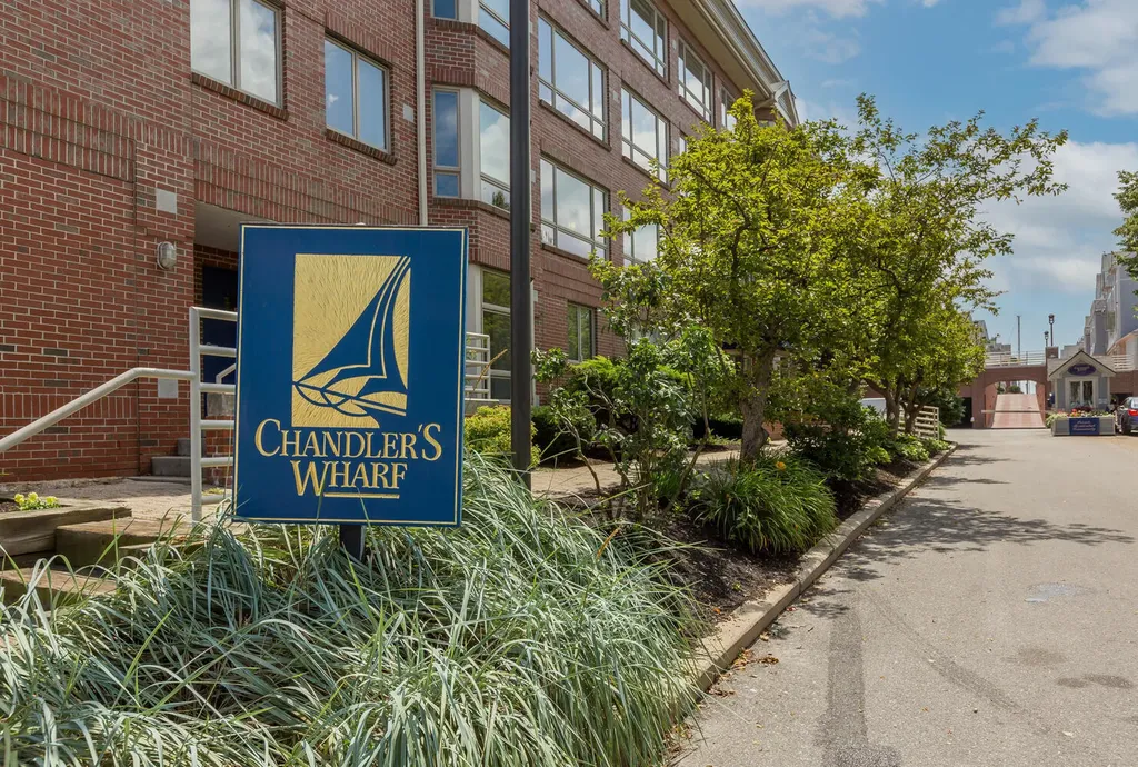 711 Chandlers Wharf Portland ME 04101
