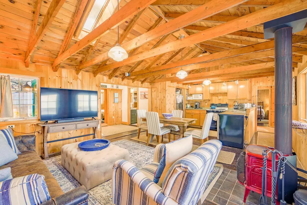 1578 &1590 Pripet Woods Road Islesboro ME 04848