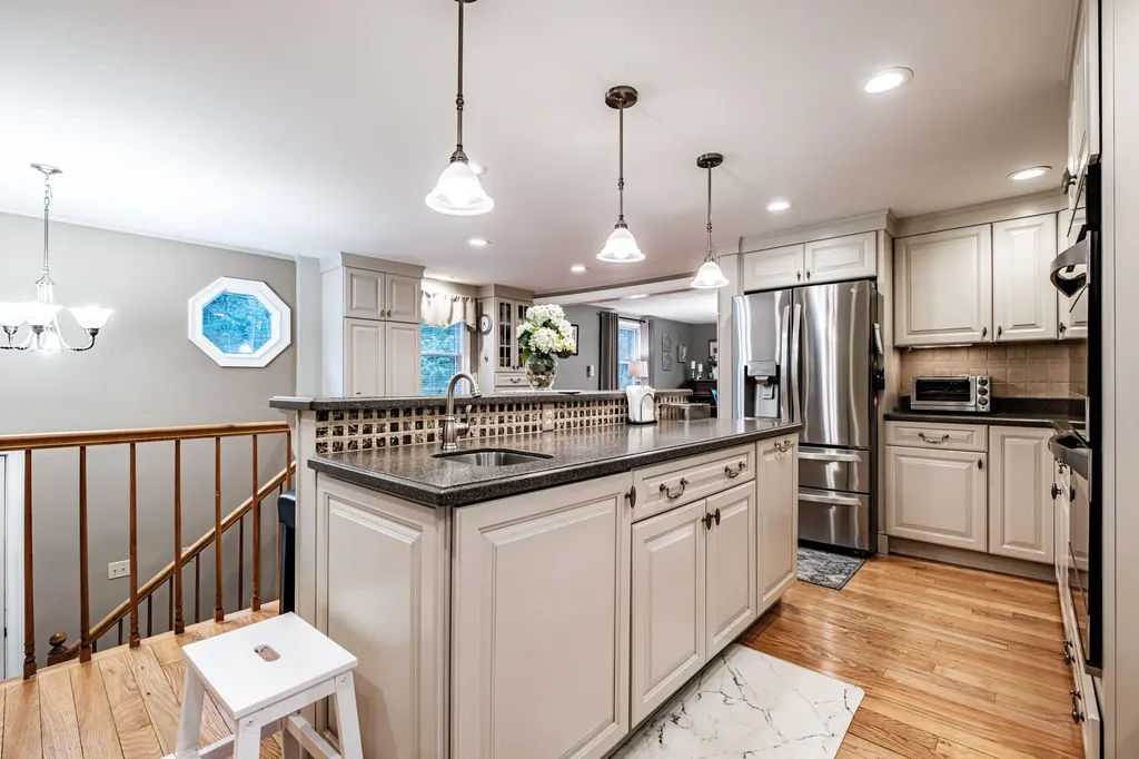 304 Blanchard Road Cumberland ME 04021