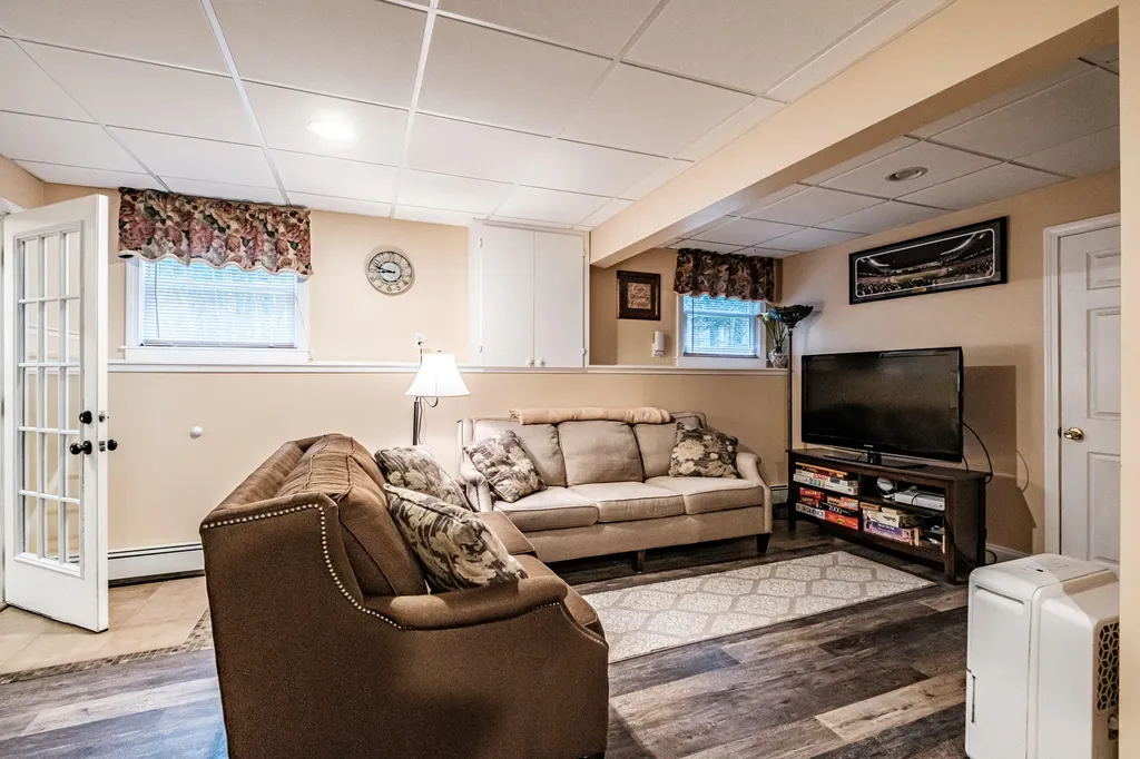 304 Blanchard Road Cumberland ME 04021