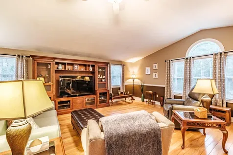 304 Blanchard Road Cumberland ME 04021