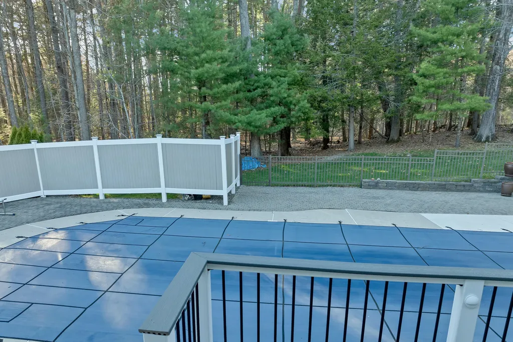 34 Stowecroft Drive Hampton NH 03842