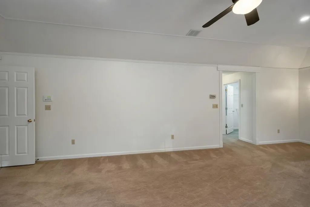 34 Stowecroft Drive Hampton NH 03842