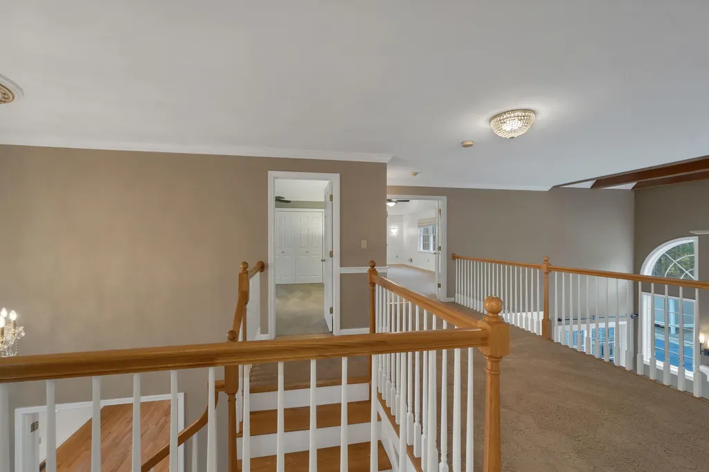 34 Stowecroft Drive Hampton NH 03842