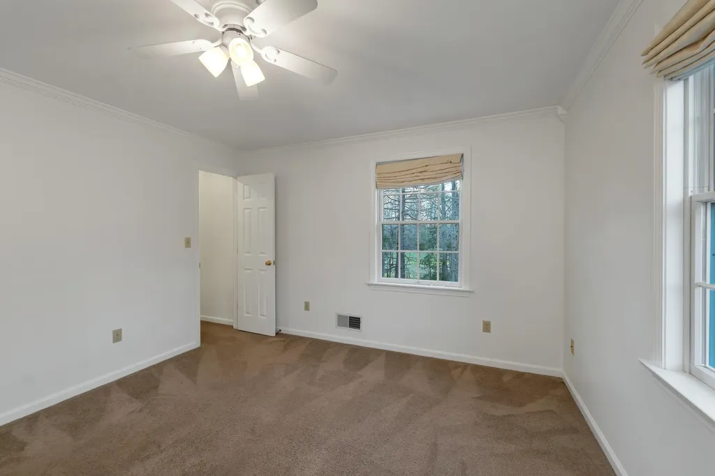 34 Stowecroft Drive Hampton NH 03842