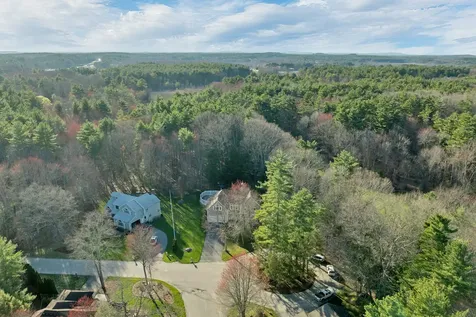34 Stowecroft Drive Hampton NH 03842